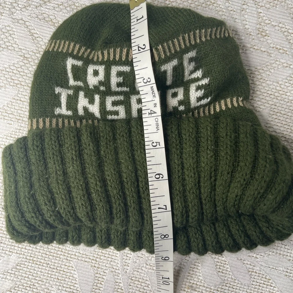 💕Bundle 3 for $20 Winter knit hat. CREATE INSPIRE. Green one size